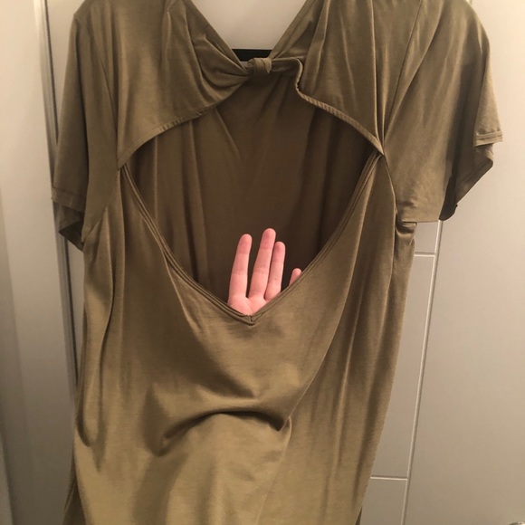 Green long shirt/tunic with opening in back - Picture 3 of 5